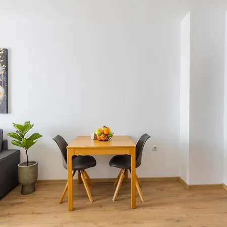 Apartman Chic Downtown Flat